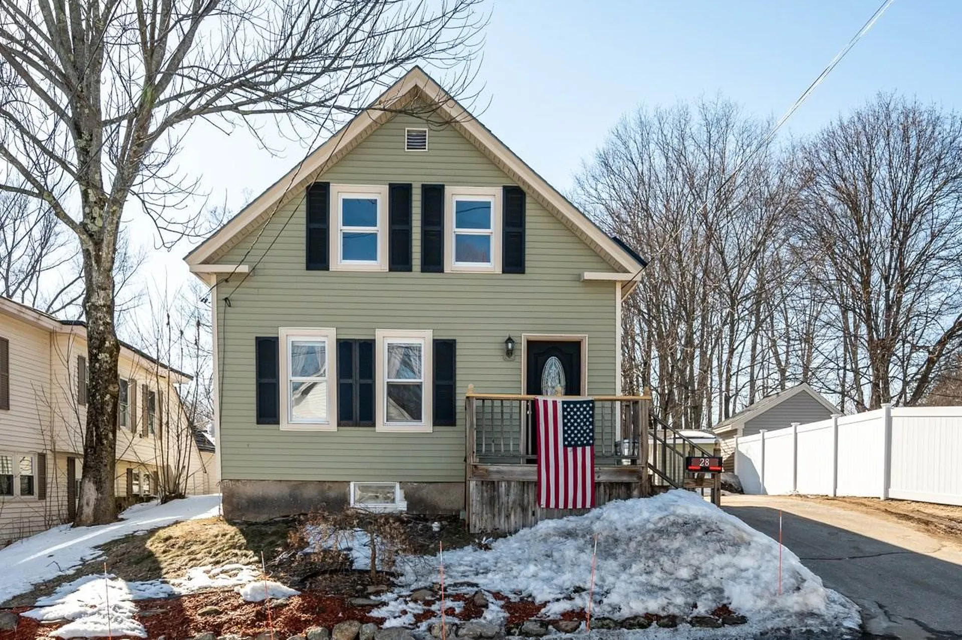28 Orange Street Farmington NH 03835