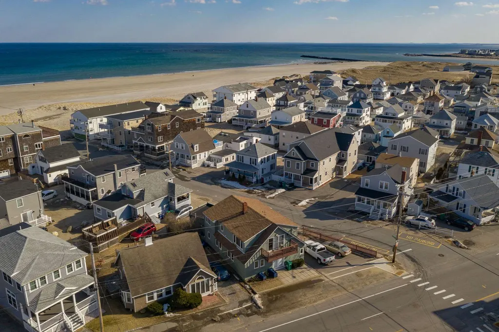 34 Ocean Boulevard Hampton NH 03842