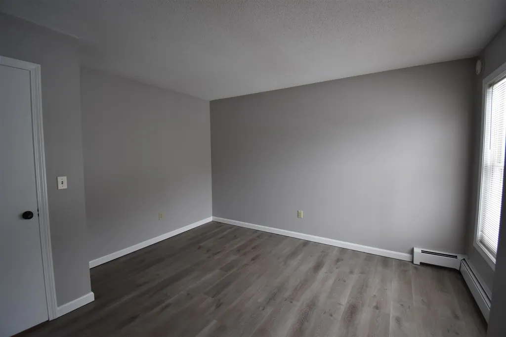 33 Marsten Lane Enfield NH 03748