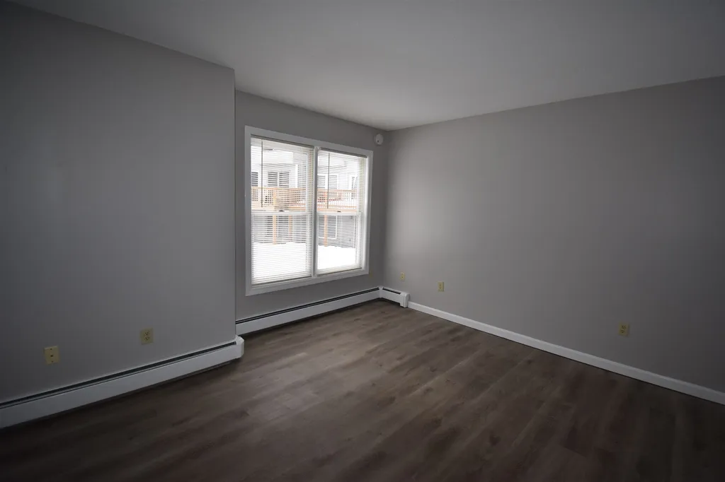 33 Marsten Lane Enfield NH 03748