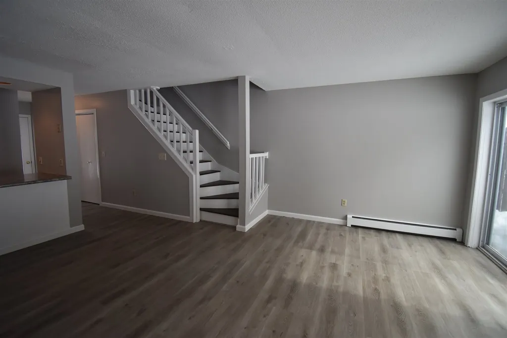 33 Marsten Lane Enfield NH 03748