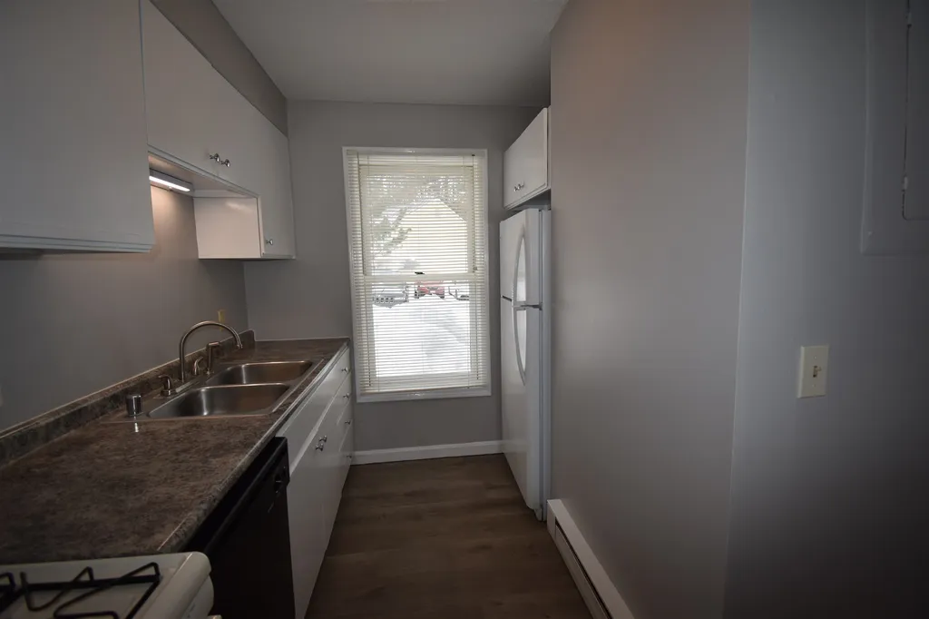 33 Marsten Lane Enfield NH 03748