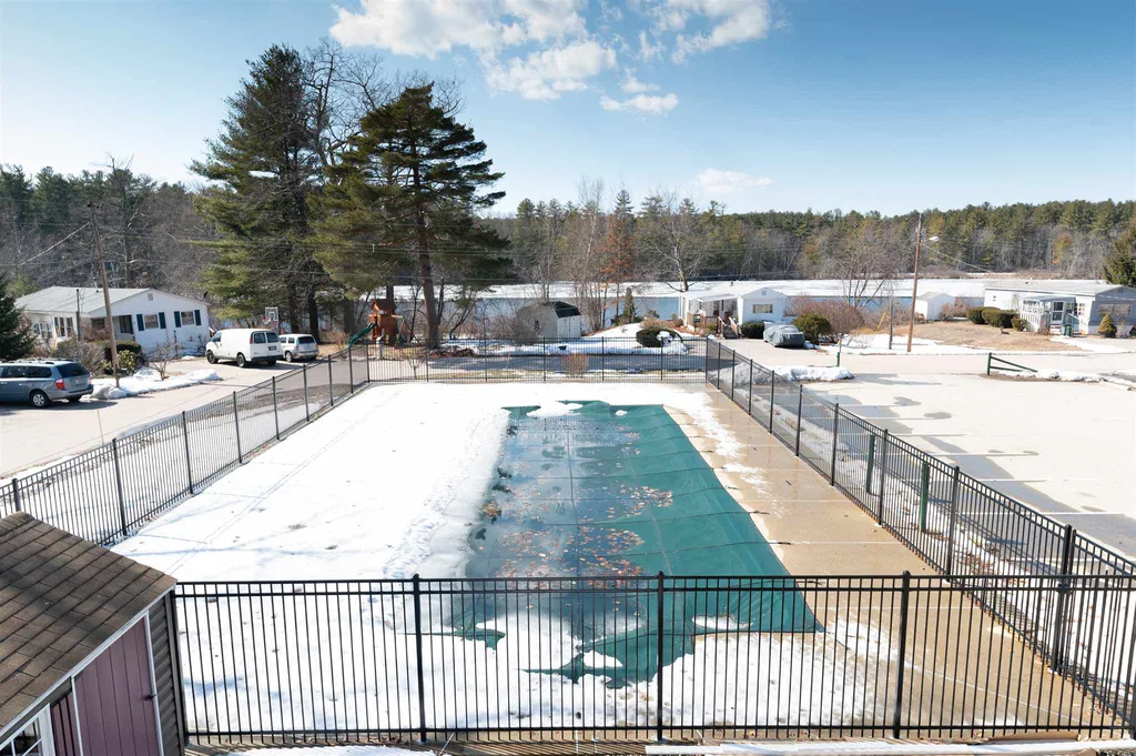 16 Waterview Trail Nashua NH 03062-1259