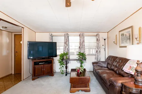 16 Waterview Trail Nashua NH 03062-1259
