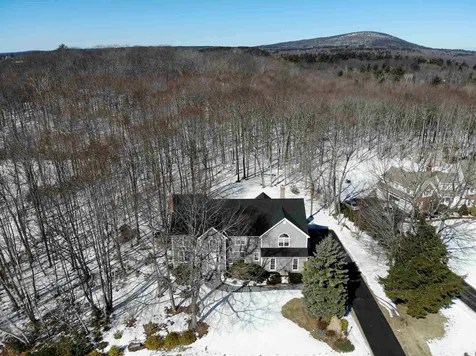 46 Hawk Drive Bedford NH 03110