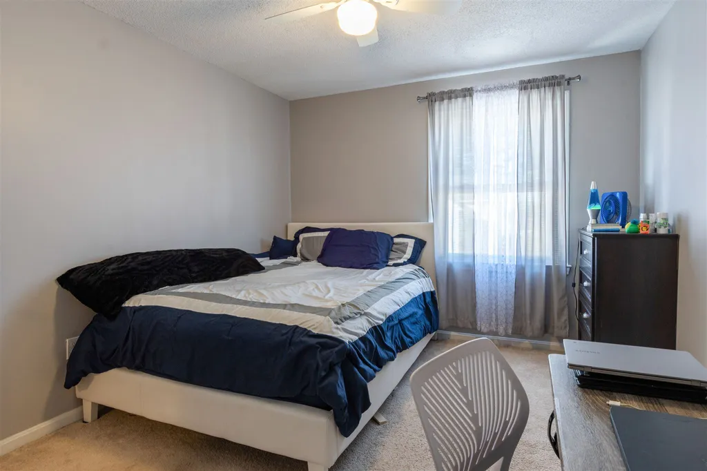 15b Pine Grove Avenue Nashua NH 03060