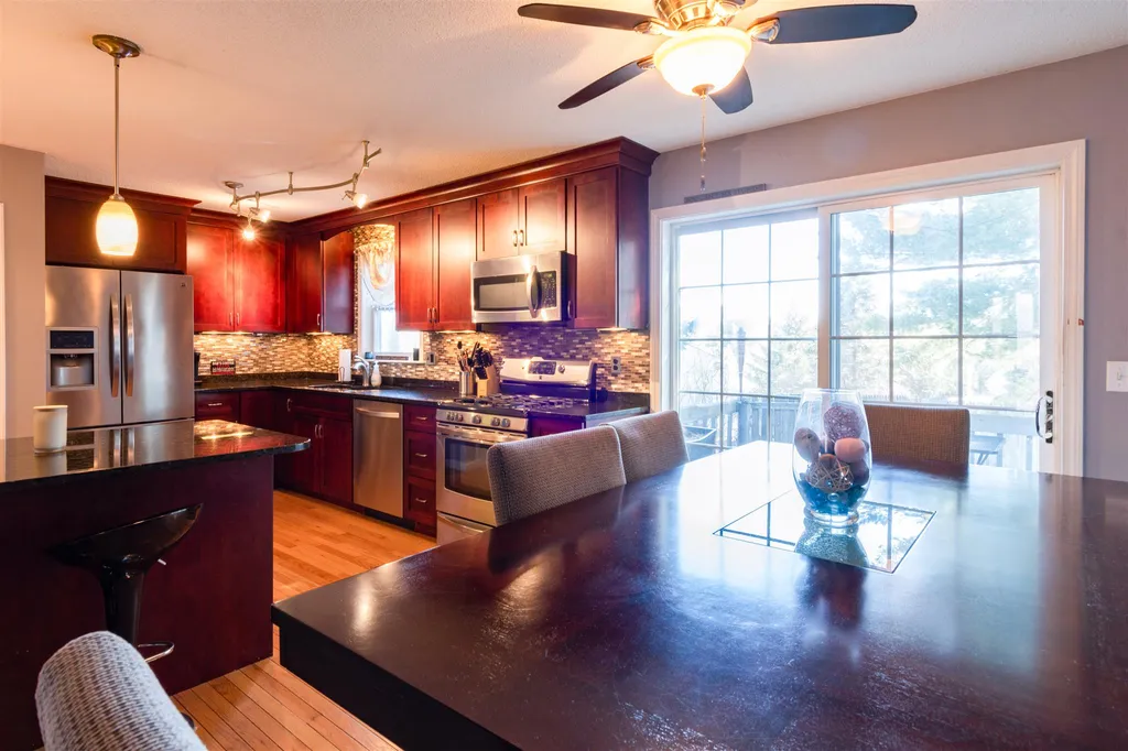 15b Pine Grove Avenue Nashua NH 03060