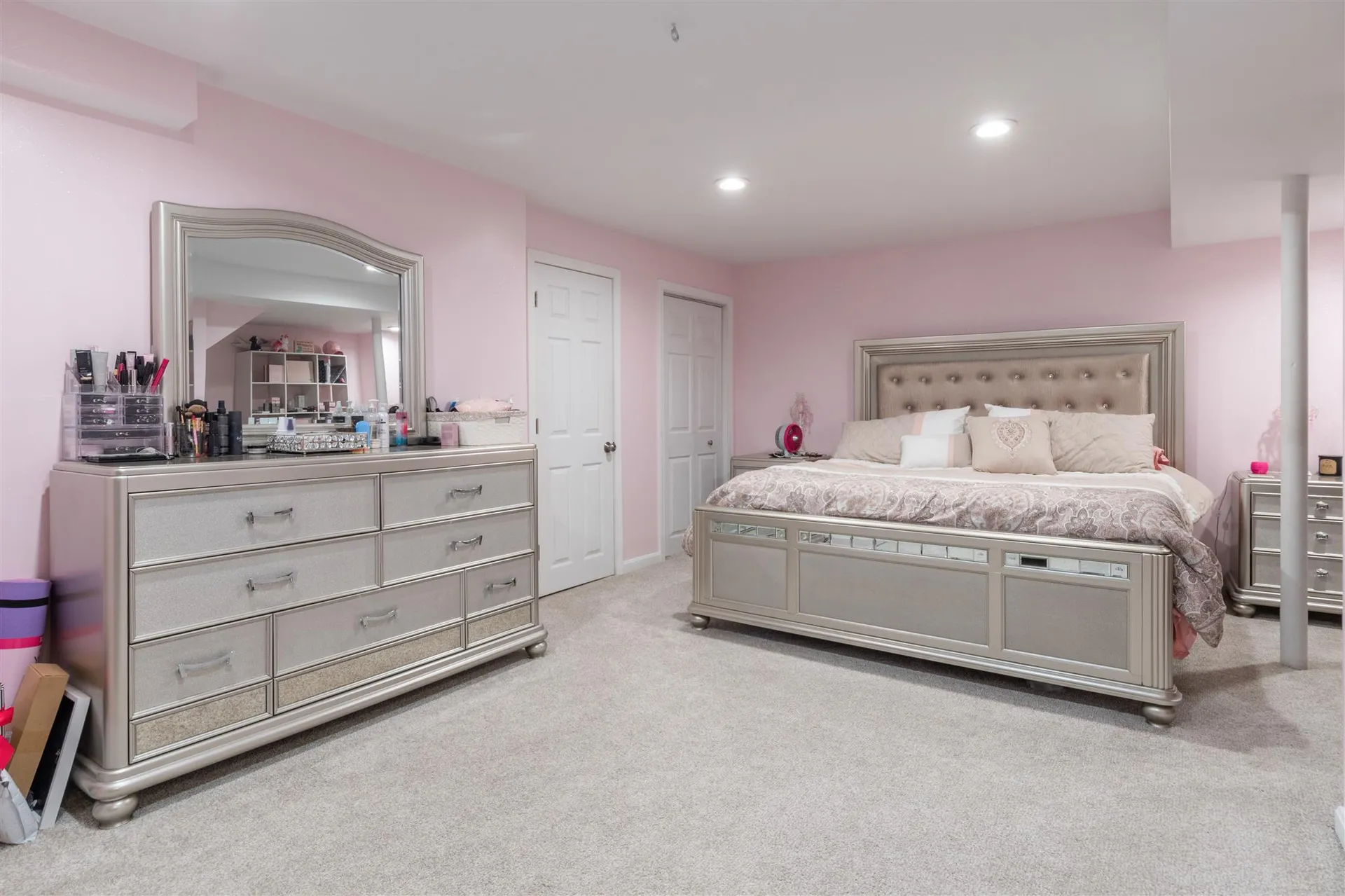 15b Pine Grove Avenue Nashua NH 03060