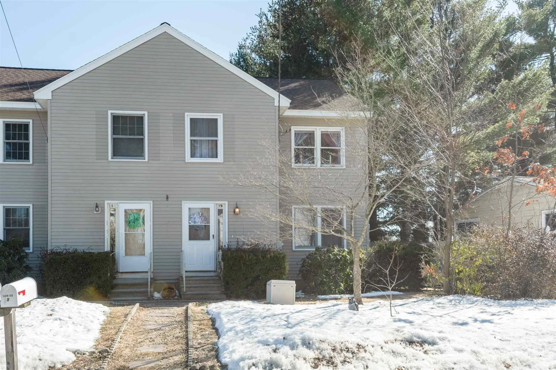 15b Pine Grove Avenue Nashua NH 03060