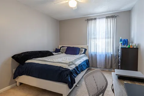 15b Pine Grove Avenue Nashua NH 03060