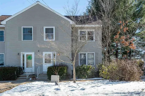 15b Pine Grove Avenue Nashua NH 03060