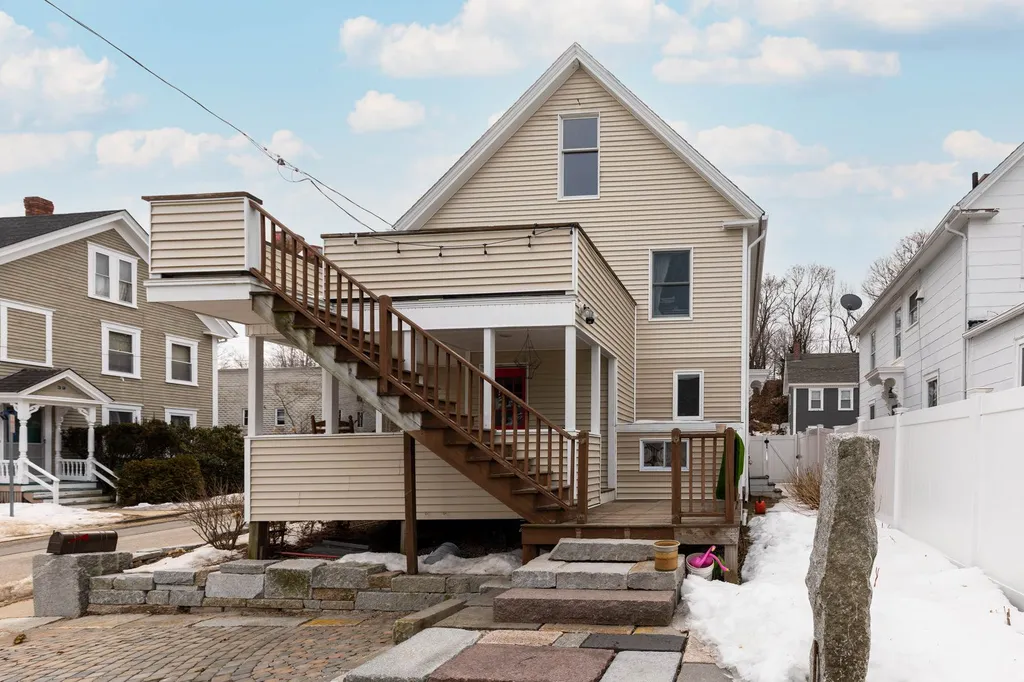 32 S Pine Street Dover NH 03820