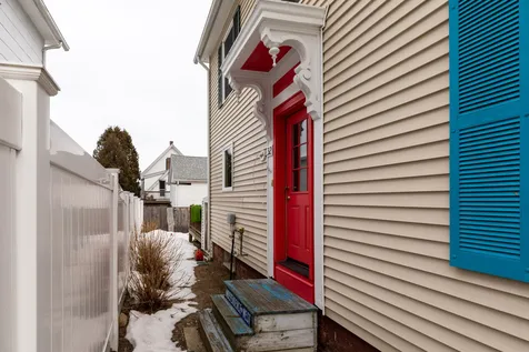 32 S Pine Street Dover NH 03820