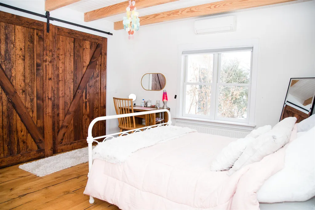 373 Maeck Farm Road Shelburne VT 05482