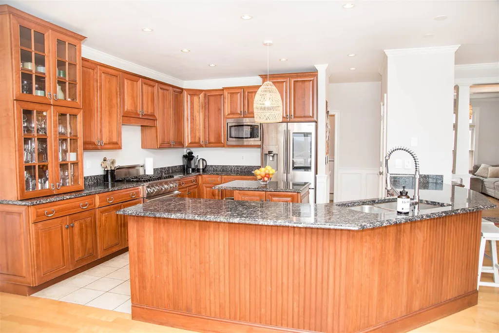373 Maeck Farm Road Shelburne VT 05482