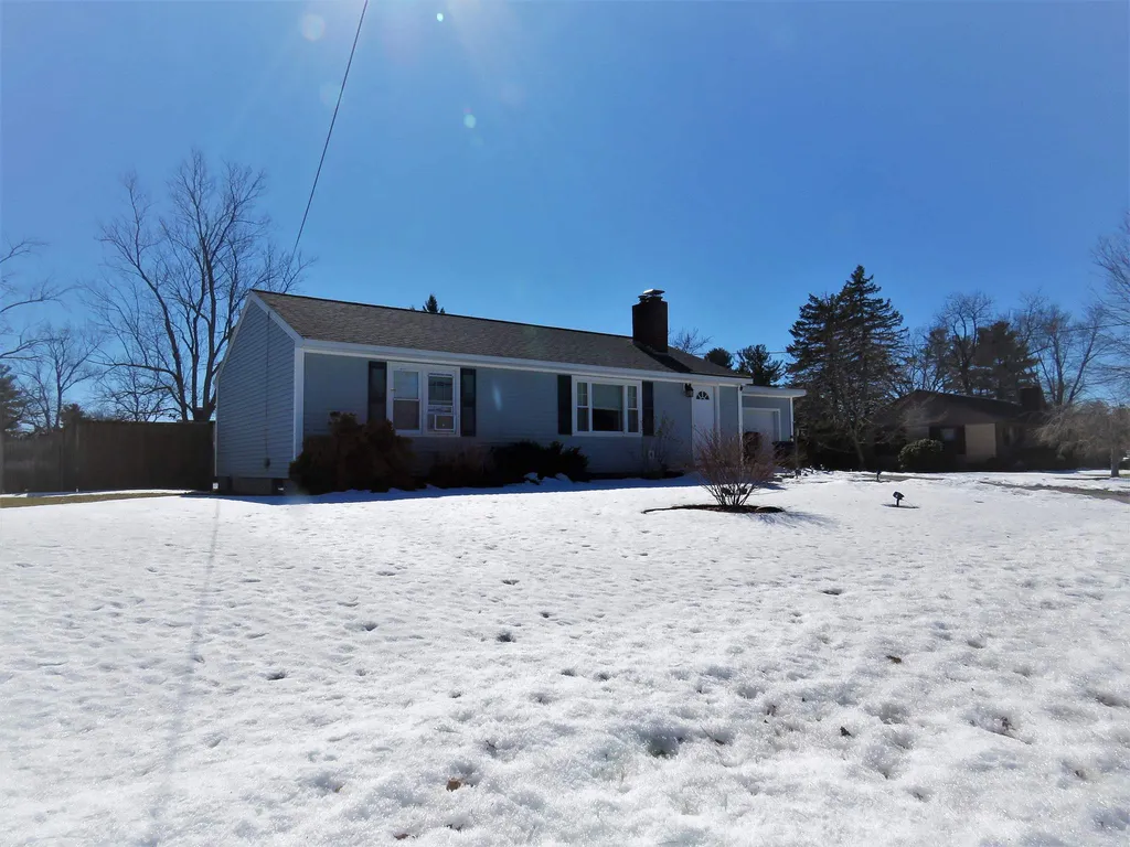26 Forest Park Drive Nashua NH 03060