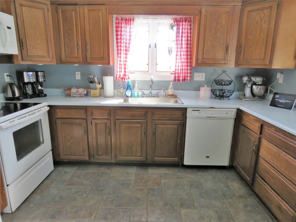 26 Forest Park Drive Nashua NH 03060