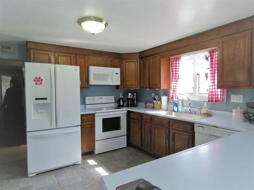 26 Forest Park Drive Nashua NH 03060