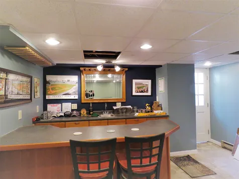 26 Forest Park Drive Nashua NH 03060