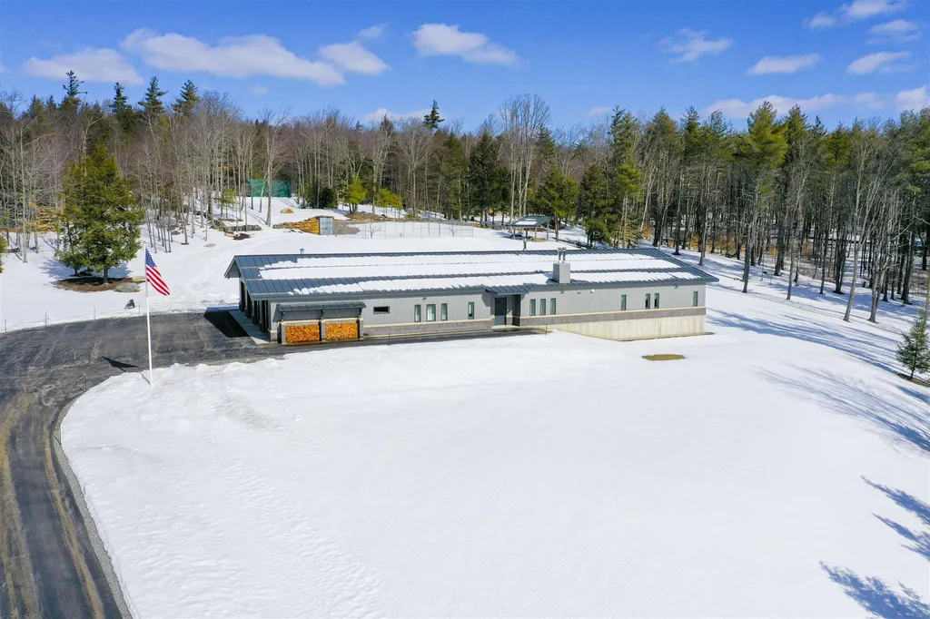 148 Mountain Road Weare NH 03281