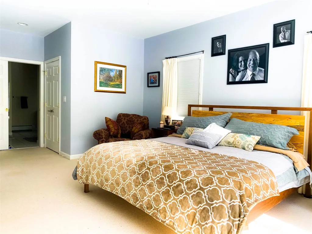 124 Spruce Lane New London NH 03257