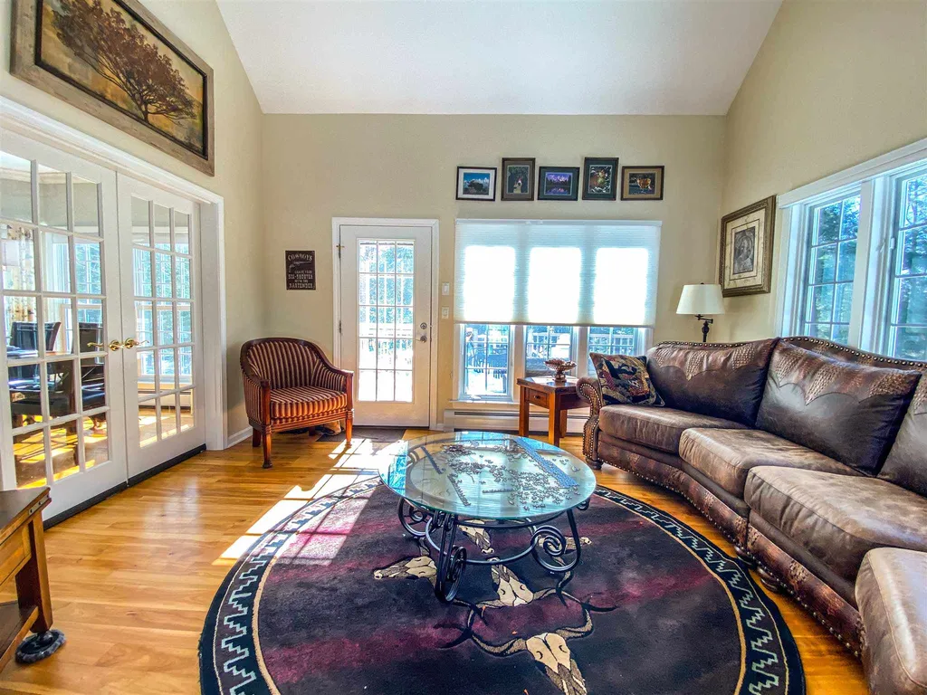 124 Spruce Lane New London NH 03257
