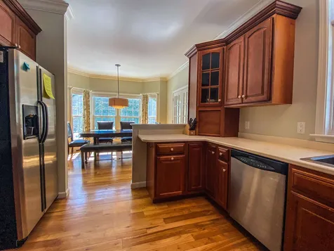 124 Spruce Lane New London NH 03257