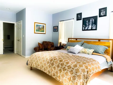 124 Spruce Lane New London NH 03257
