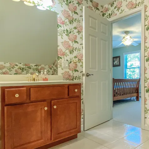 124 Spruce Lane New London NH 03257