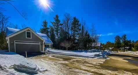 124 Spruce Lane New London NH 03257