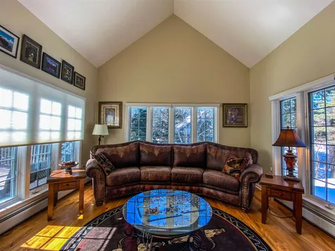 124 Spruce Lane New London NH 03257