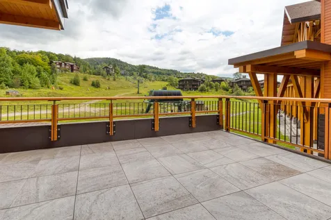 142 Red Sled Drive Stowe VT 05672