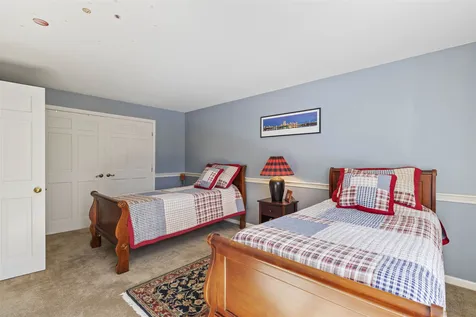 4 Village Woods Drive Amherst NH 03031