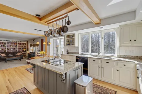4 Village Woods Drive Amherst NH 03031
