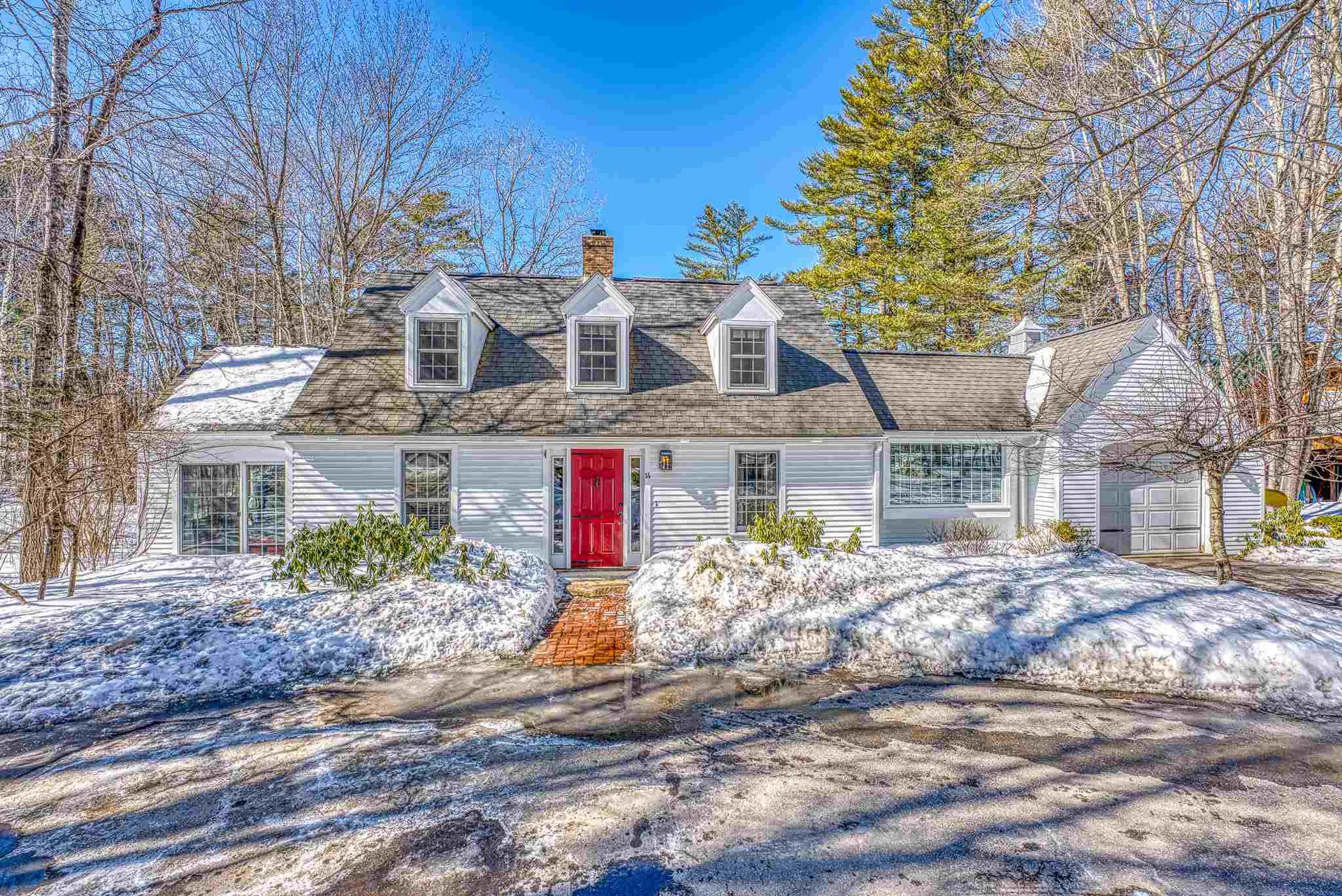 14 Smith Street Plymouth NH 03264