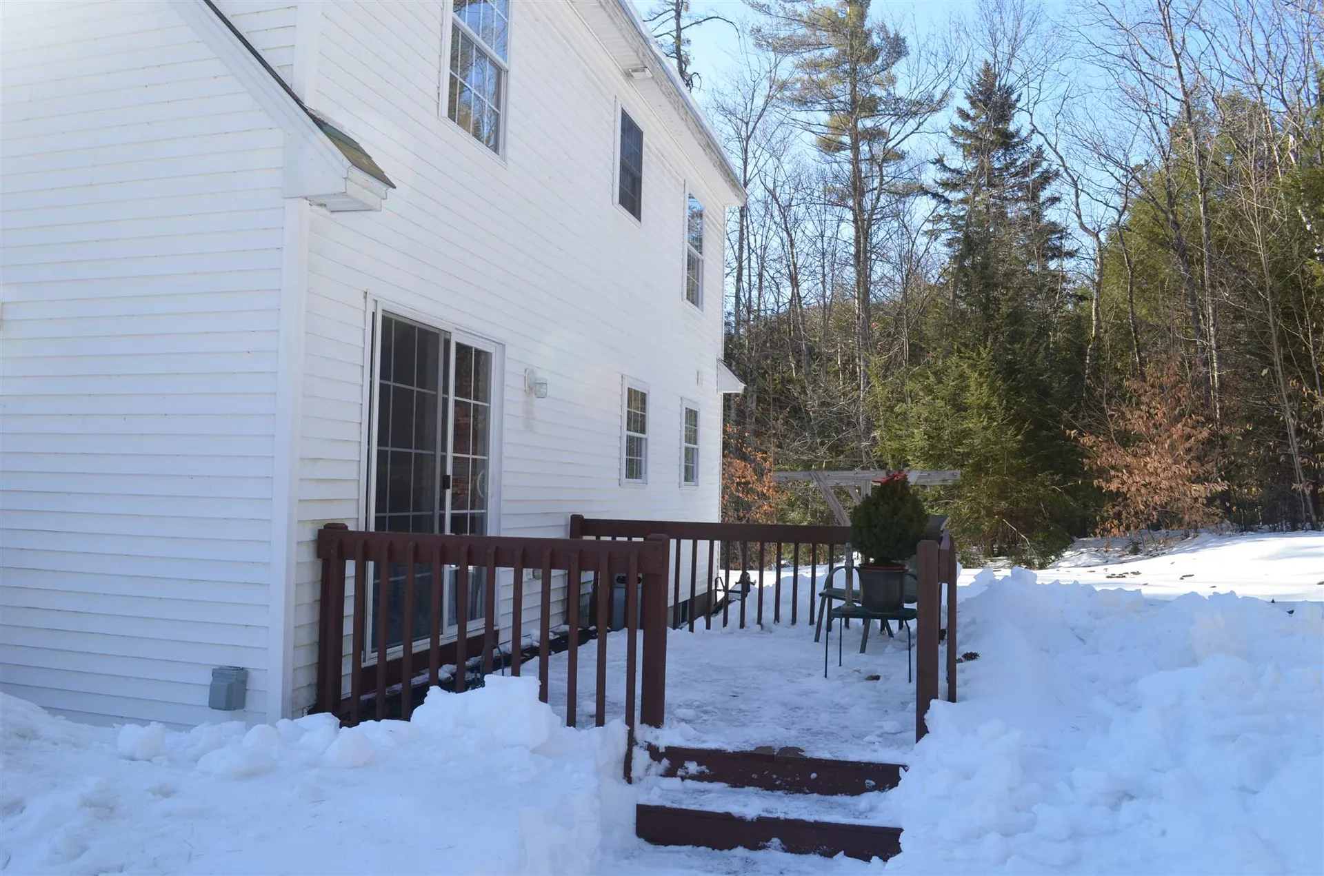 67 Deer Valley Road Bradford NH 03221