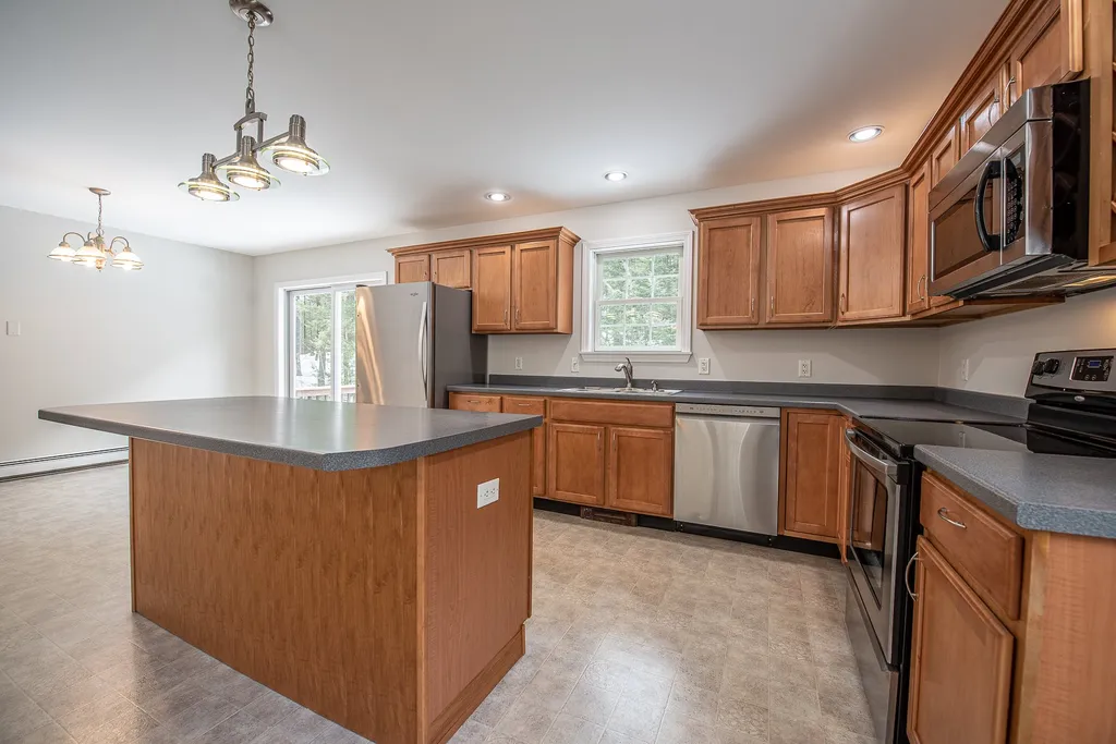 40 Adams Road Alexandria NH 03222