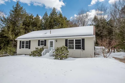 40 Adams Road Alexandria NH 03222