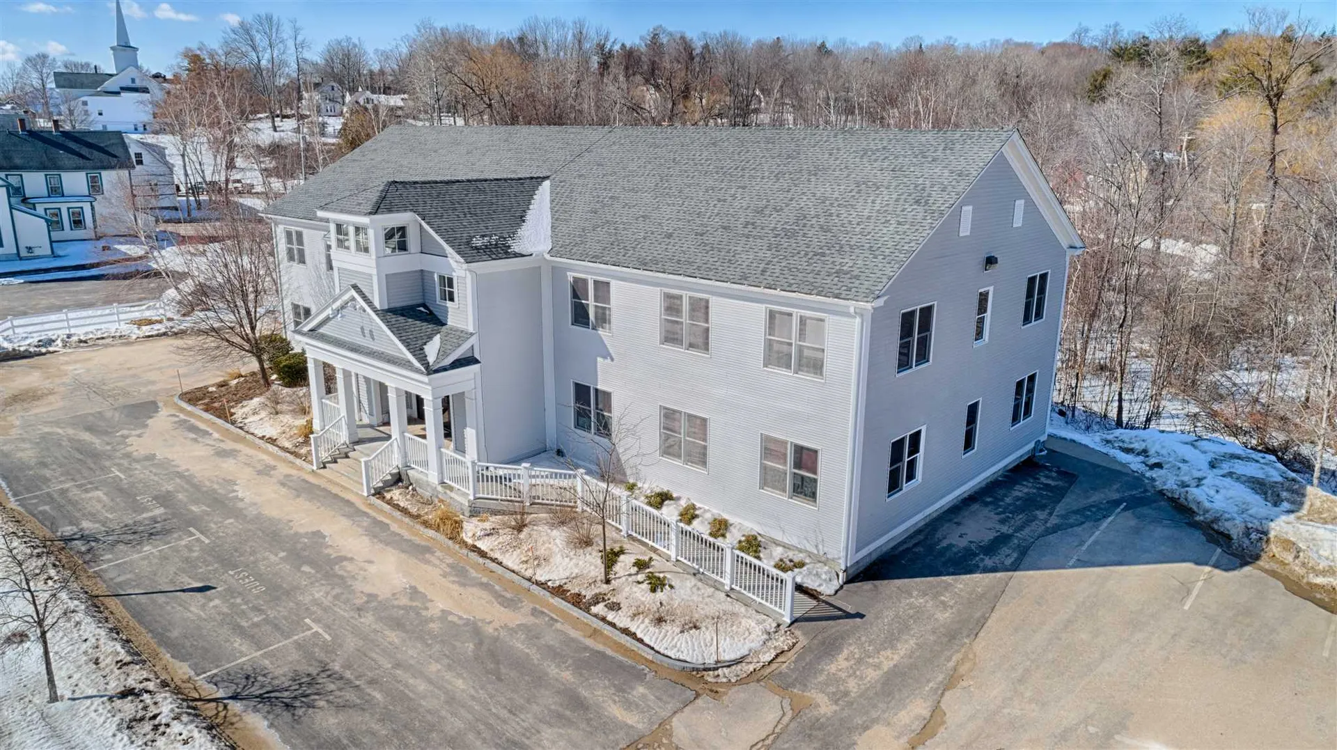 55 Mill Street Wolfeboro NH 03894