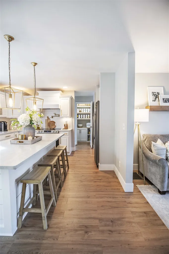 7 Boulder Court Raymond NH 03077