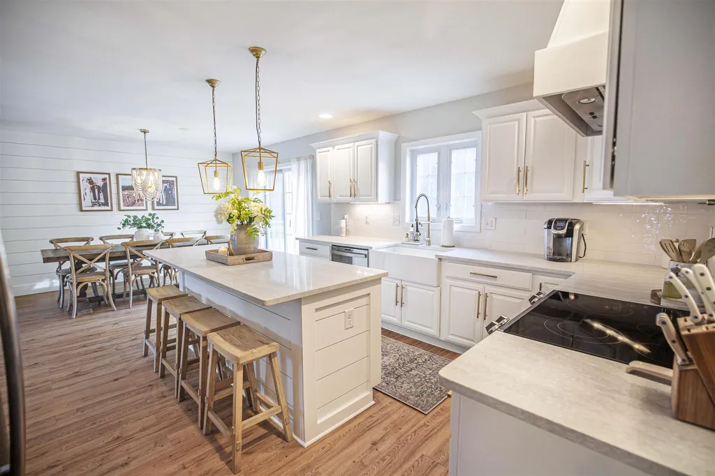7 Boulder Court Raymond NH 03077