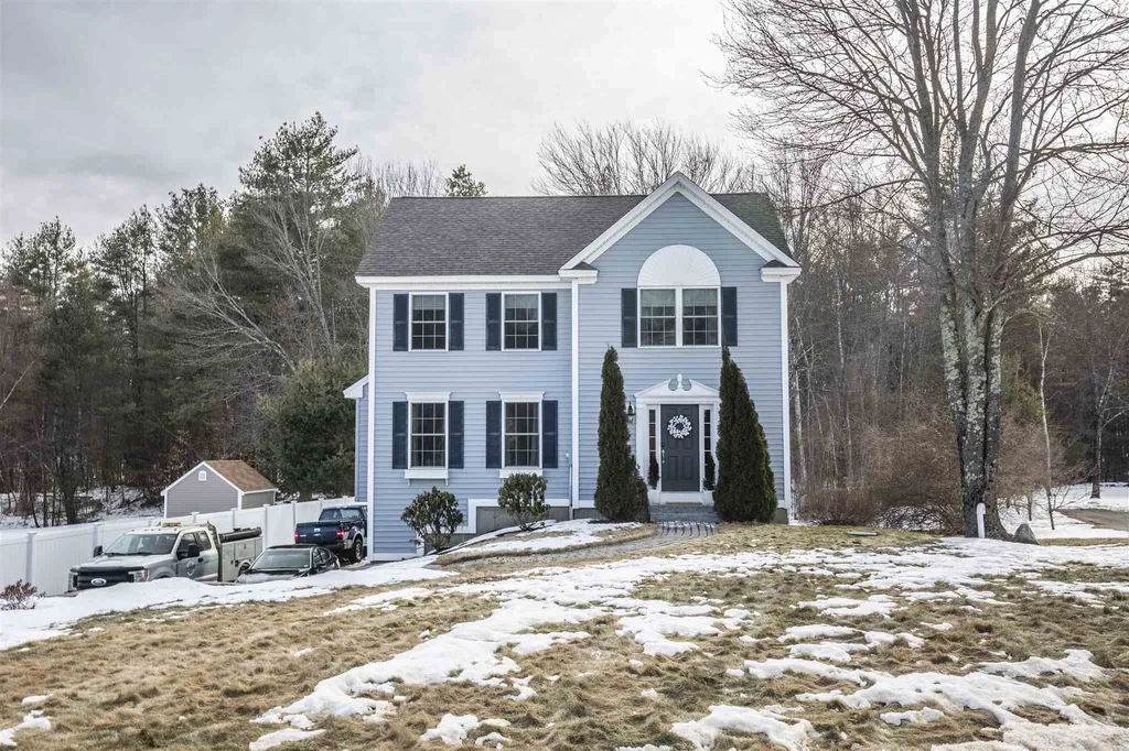 7 Boulder Court Raymond NH 03077