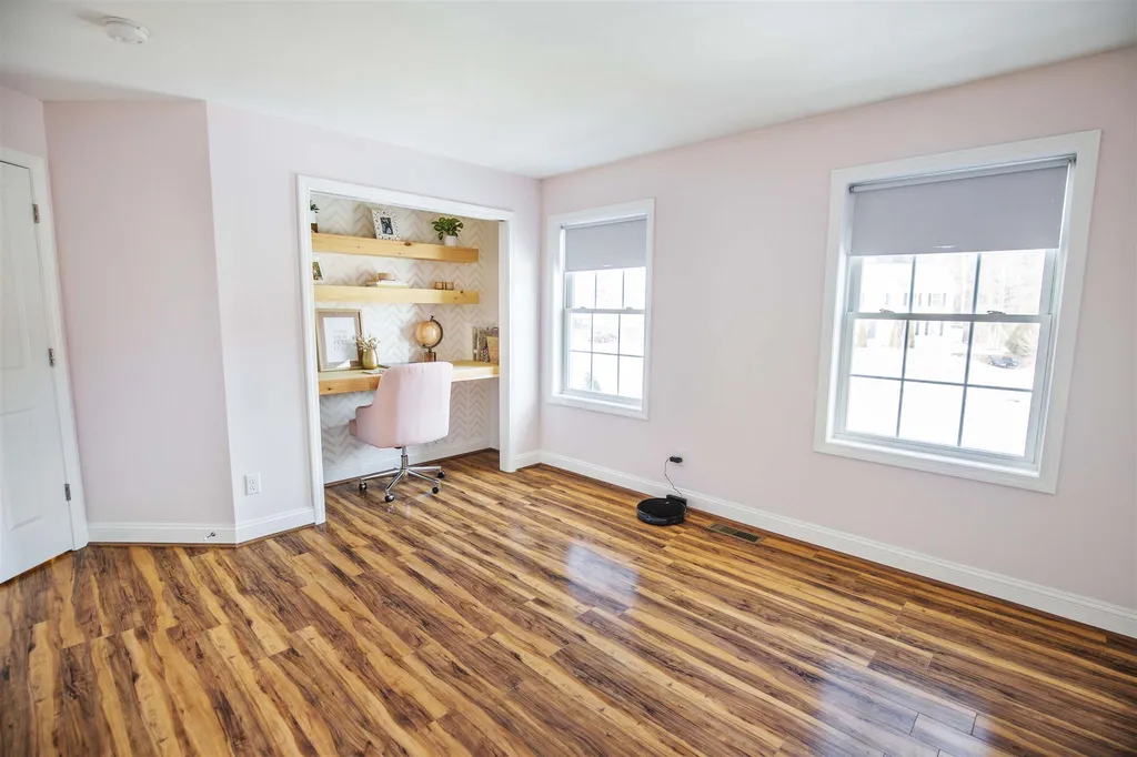 7 Boulder Court Raymond NH 03077
