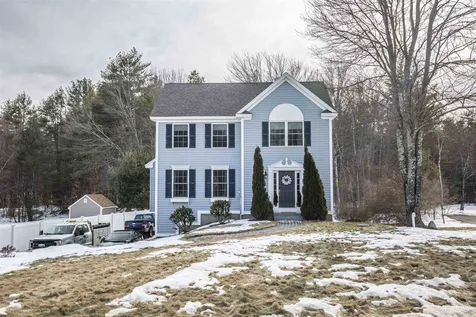 7 Boulder Court Raymond NH 03077