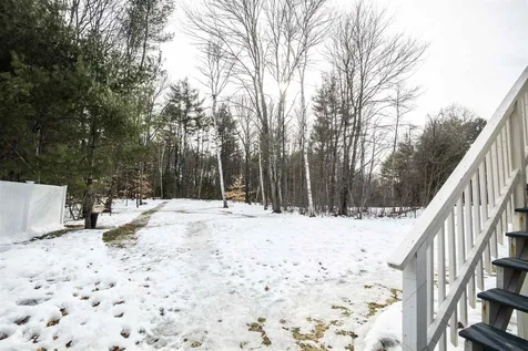 7 Boulder Court Raymond NH 03077