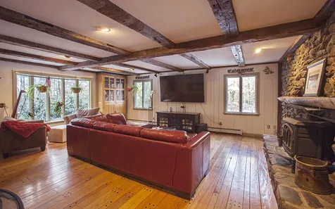 36 Pierce Lane Hollis NH 03049