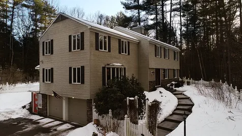 36 Pierce Lane Hollis NH 03049