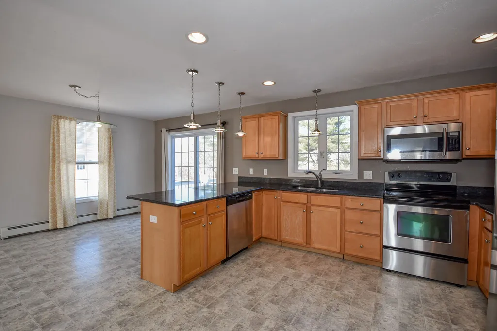 1 Squire Drive Somersworth NH 03878