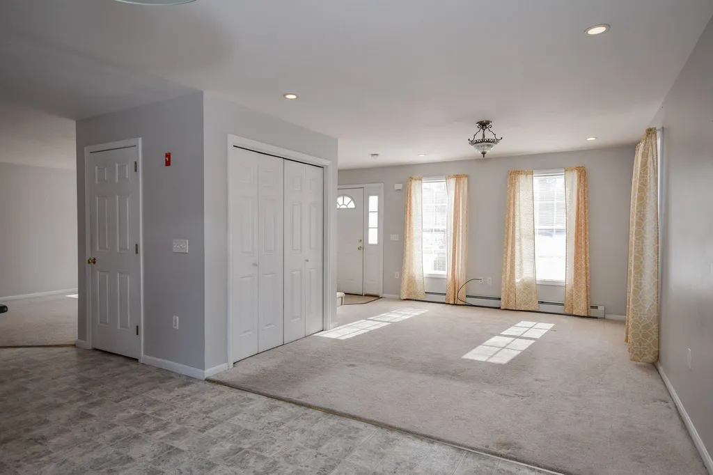 1 Squire Drive Somersworth NH 03878