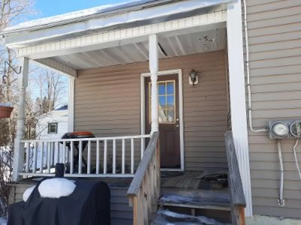 15 Merrill Street Colebrook NH 03576